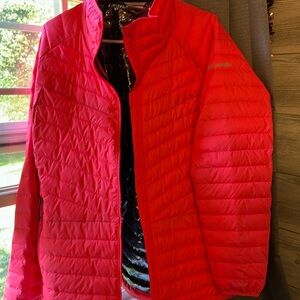 New with out tag beautiful Colombia coat orange